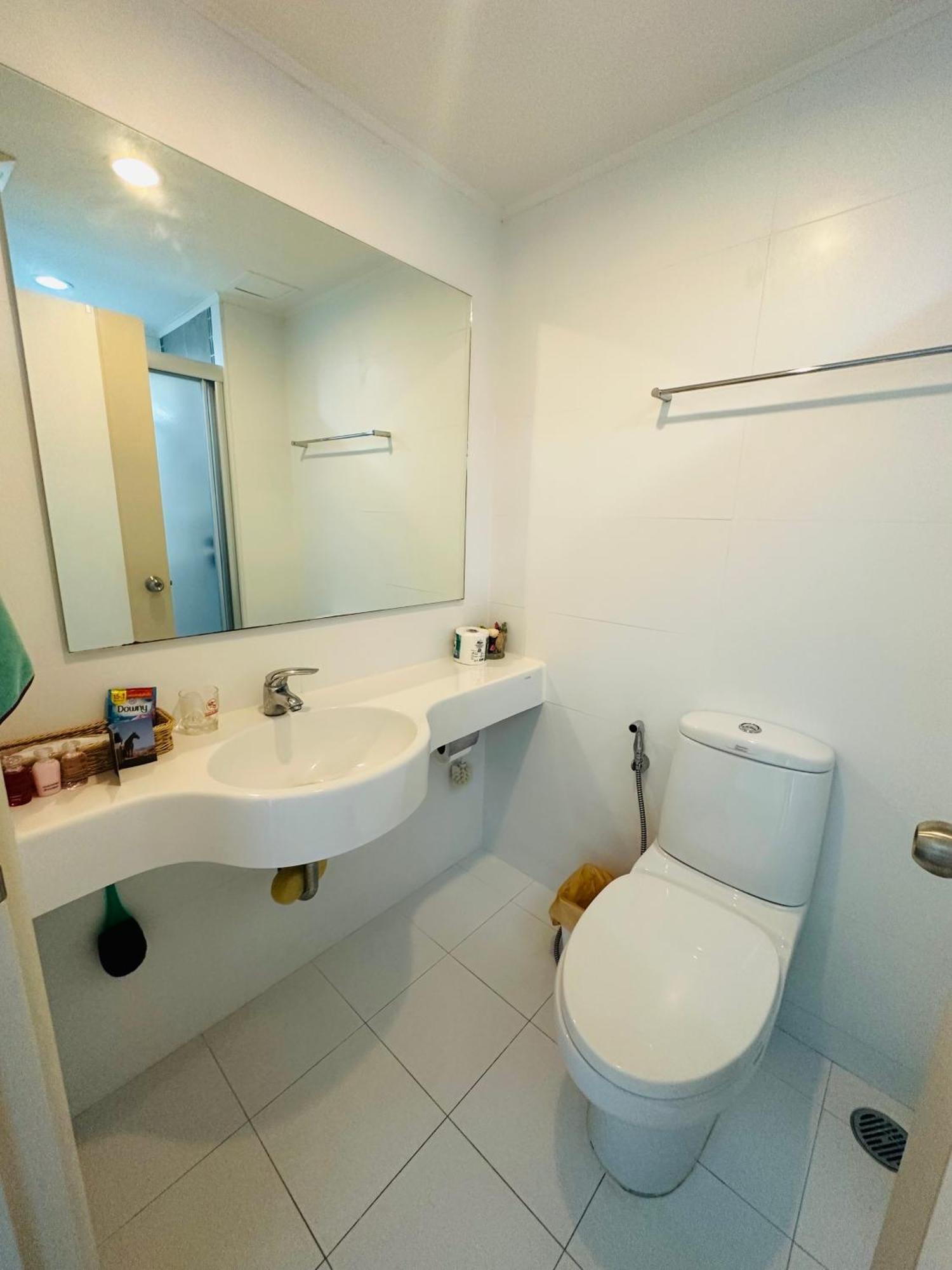 Seaview Beach Room Lumpini-Pool And Gym Face To Ocean Jomtien Exterior foto