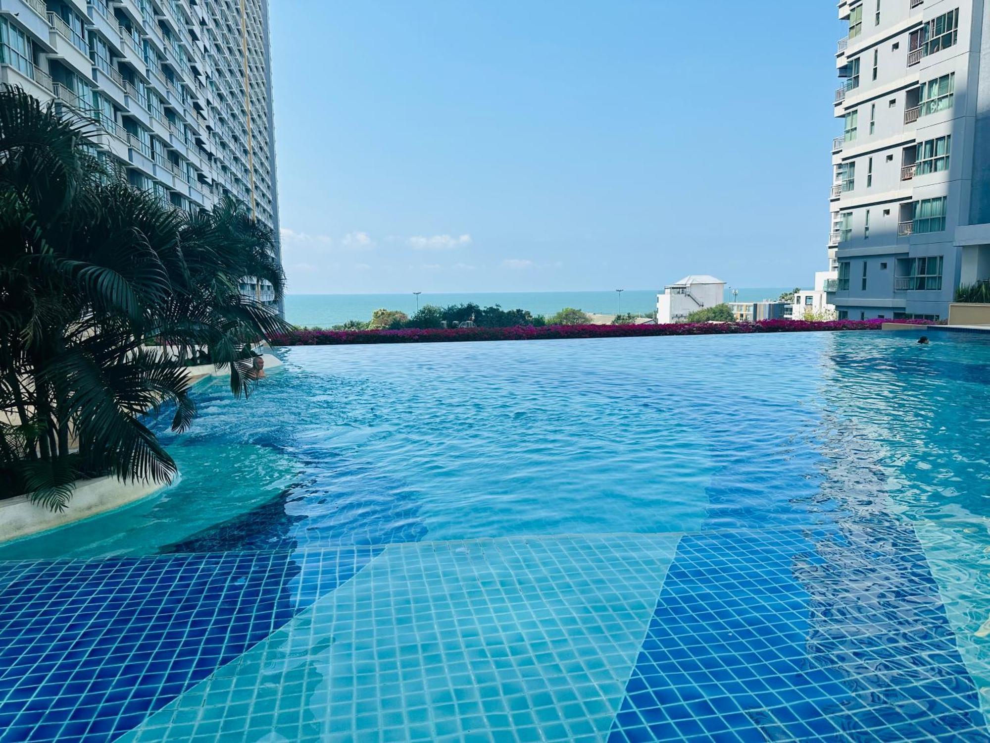 Seaview Beach Room Lumpini-Pool And Gym Face To Ocean Jomtien Exterior foto